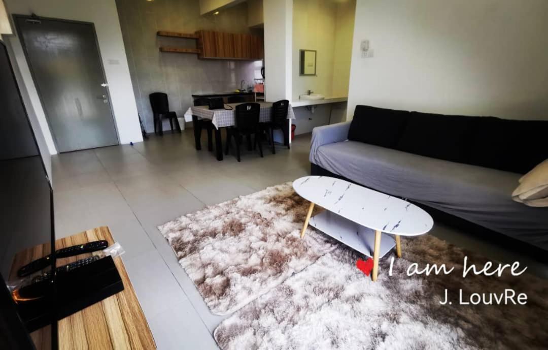 Studio Apartment Pasar Malam J.Louvre 타나라타 외부 사진